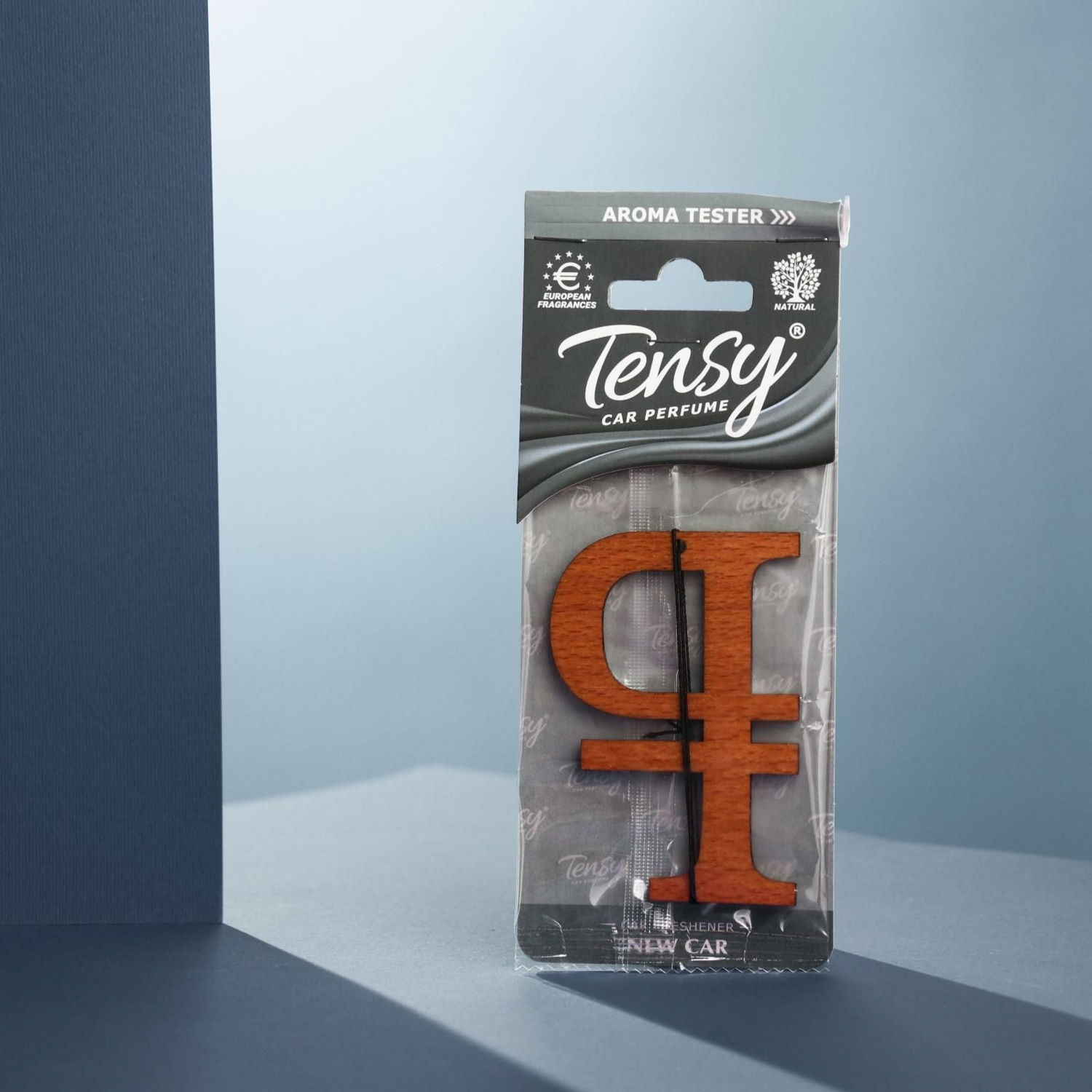 Подвесной ароматизатор Tensy Новая машина, дерево МИКС MM-01 2647601