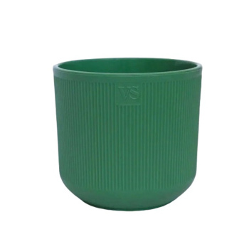 Кашпо пластм. "Росси" 1,9л d верха 145мм h130мм со вставкой Зеленый AMR-1,9-01("VipSet") *1/10 Кашпо пластм. "Росси" 1,9л d верха 145мм h130мм со вставкой Зеленый AMR-1,9-01("VipSet") *1/10